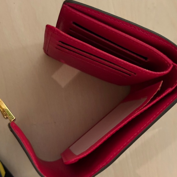 LOUIS VUITTON 
Damier Ebene Koala Compact Wallet - Picture 14 of 14